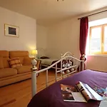 Vakantiehuis Ferme Restauree Avec Jardin Clos Et Terrasse, Proche Puy En Velay - Fr-1-582-271 *