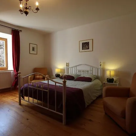 Prázdninový dům Ferme Restauree Avec Jardin Clos Et Terrasse, Proche Puy En Velay - Fr-1-582-271 *